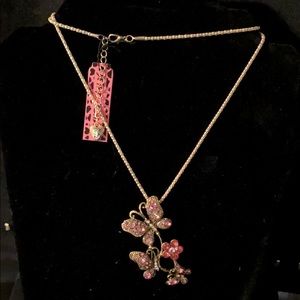 Brilliantly beautiful butterfly 🦋 Betsey necklace